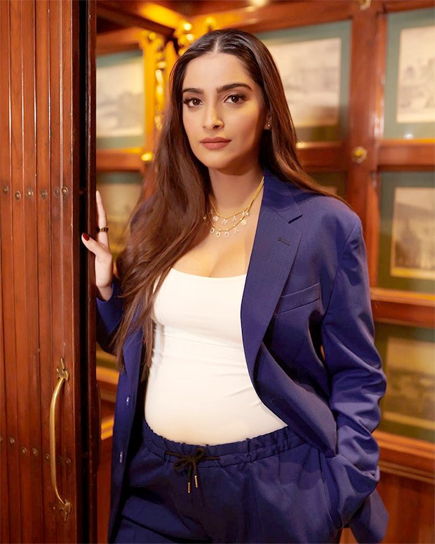 Pregnant Sonam Kapoor makes first appearance post announcement with Anand Ahuja; aces maternity fashion in purple pantsuit worth Rs. 75,000 and custom-made necklace Pregnant Sonam Kapoor makes first appearance post announcement with Anand Ahuja; aces maternity fashion in purple pantsuit worth Rs. 75,000 and custom-made necklace