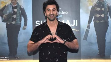 Ranbir Kapoor checks out dessert counter at Rishi Kapoor’s last film Sharmaji Namkeen promotions; watch video