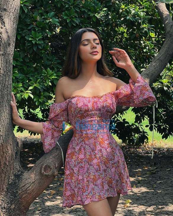 ruhi singh 1 50