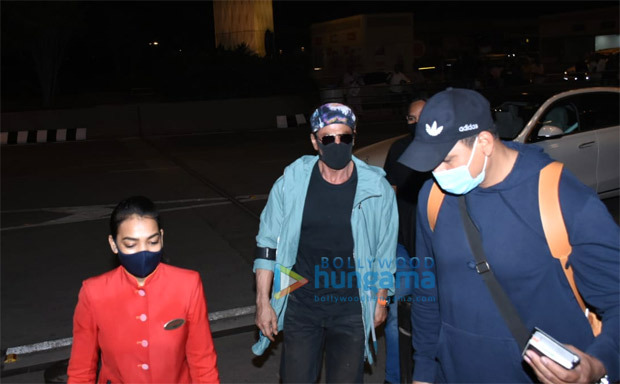 Shah Rukh Khan greets airport security with folded hands, hugs his driver as he leaves Mumbai days after launching Pathaan teaser 