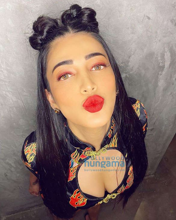 shruti haasan 5 4