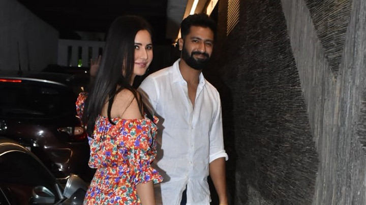 Spotted: Vicky, Katrina, Zoya, Karan, Shweta, Dino, Farah and Chunky at Farhan’s residence in Bandstand, Bandra, Mumbai Spotted: Vicky, Katrina, Zoya, Karan, Shweta, Dino, Farah and Chunky at Farhan’s residence in Bandstand, Bandra, Mumbai