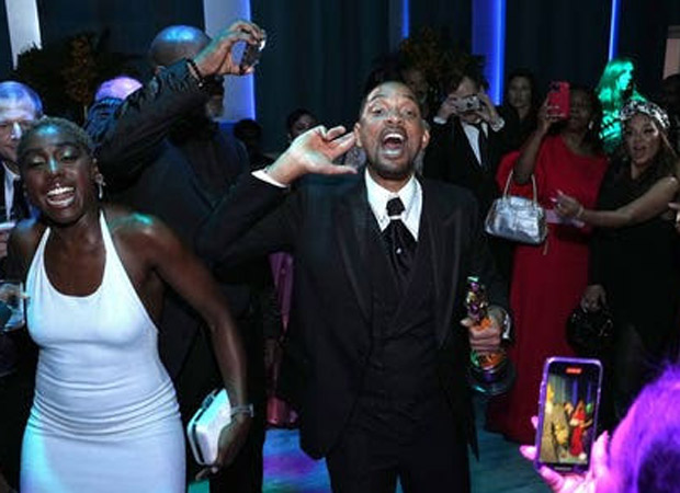 Will Smith grooves to his song 'Gettin' Jiggy Wit It' at Oscars Vanity Fair afterparty following Chris Rock slap