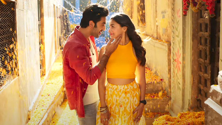 Brahmastra Part One: Shiva | Kesariya Teaser | Ranbir Kapoor, Alia Bhatt Brahmastra Part One: Shiva | Kesariya Teaser | Ranbir Kapoor, Alia Bhatt