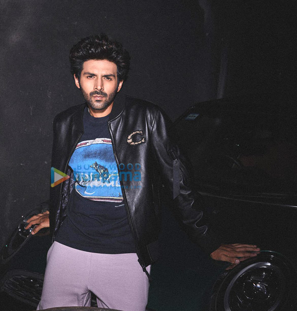 kartik aaryan 1 17