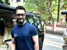 Photos: Aamir Khan snapped at Shankar Mahadevan’s studio in Bandra