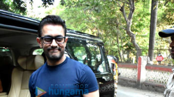 Photos: Aamir Khan snapped at Shankar Mahadevan’s studio in Bandra