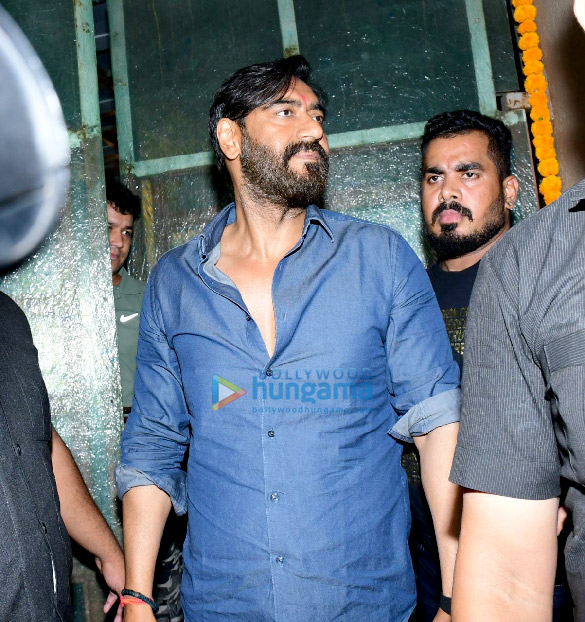photos ajay devgn snapped at his residence celebrating his 53rd birthday 4