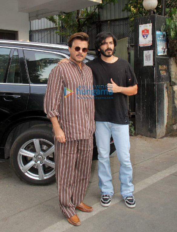 Photos: Anil Kapoor and Harsh Varrdhan Kapoor spotted promoting the film Thar at Mehboob studio