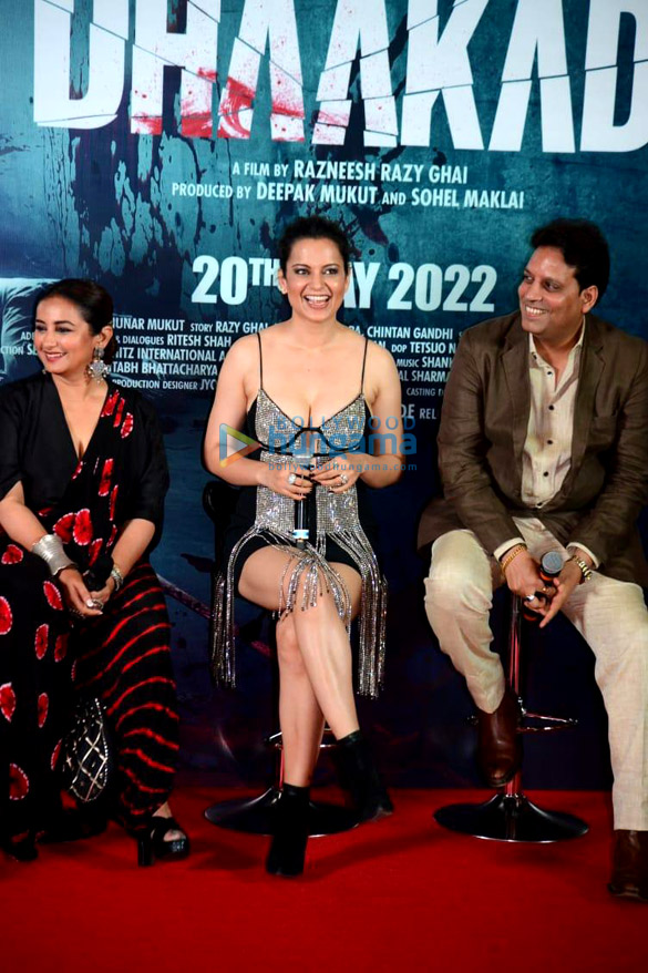 photos arjun rampal kangana ranaut and others grace the trailer launch of the film dhaakad 000 3
