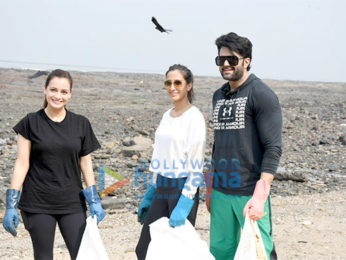 Photos: Dia Mirza, Pragya Yadav and Maniesh Paul spotted during a beach clean up drive at Carter Road on World Earth Day