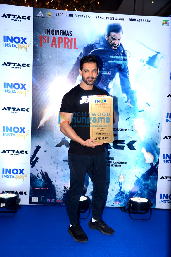 photos john abraham snapped at the launch of inox insta pay in goregaon 1