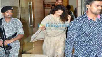 Photos: Kangana Ranaut snapped at a dubbing studio in Khar