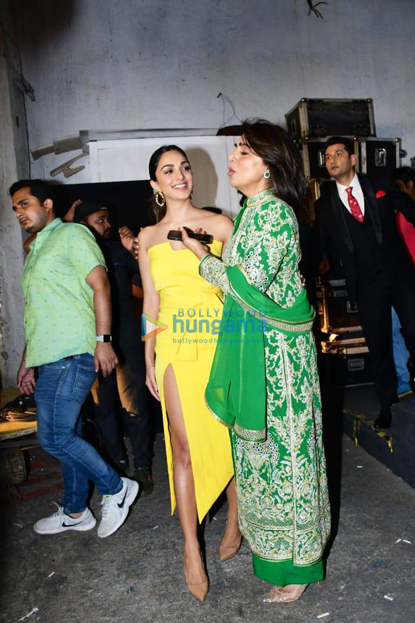 photos karan kundra tejaswi prakash kiara advani and neetu singh snapped on the sets of dance deewane juniors 6