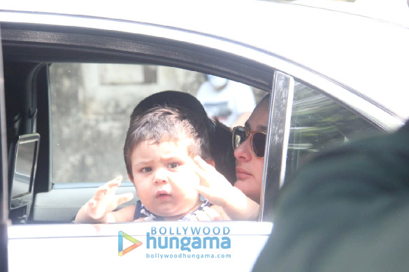 photos kareena kapoor khan and jeh ali khan spotted in bandra 1