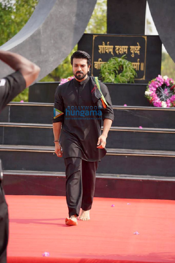 photos ram charan attends the wreath laying ceremony as part of azadi ka amrit mahostav to commemorate 75 years of independence 4