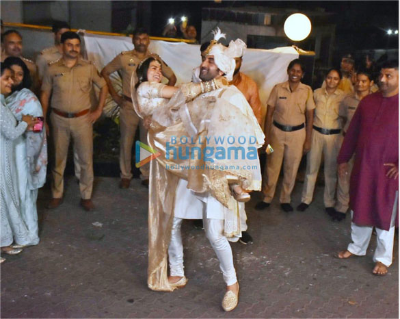 photos ranbir kapoor and alia bhatt greet media post their wedding 2