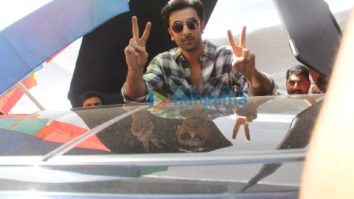 Photos: Ranbir Kapoor spotted on location for a shoot