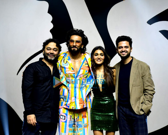 Photos: Ranveer Singh and Shalini Pandey at the trailer launch of Jayeshbhai Jordaar Photos: Ranveer Singh and Shalini Pandey at the trailer launch of Jayeshbhai Jordaar