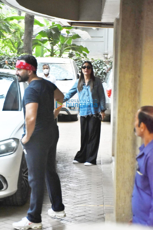 photos saif ali khan and kareena kapoor khan snapped test driving their new car 3