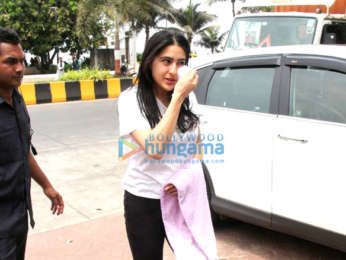 Photos: Sara Ali Khan spotted at shoot location
