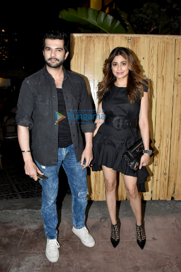 photos shamita shetty her boyfriend and mouni roy and her husband snapped at binge 4