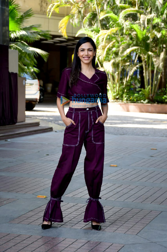 photos shriya pilgaonkar snapped in juhu 2