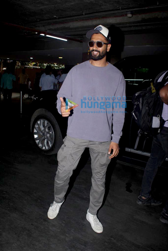 photos sidharth malhotra rashmika mandanna athiya shetty and others snapped at the airport 7