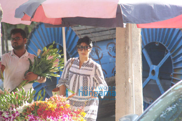 Photos: Tanishaa Mukerji spotted in Bandra Photos: Tanishaa Mukerji spotted in Bandra