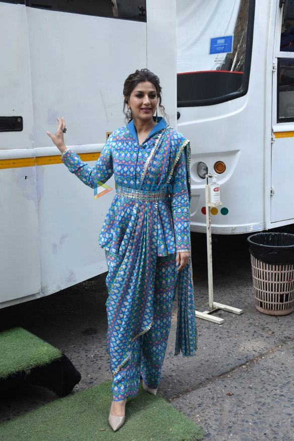 photos tiger shroff sonali bendre and jay bhanushali spotted at filmistan studios 2