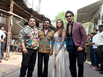 Photos: Tiger Shroff, Tara Sutaria and Nawazuddin Siddiqui snapped on the sets of The Kapil Sharma Show promoting their film Heropanti 2