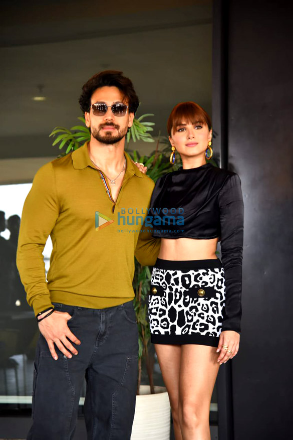 photos tiger shroff tara sutaria and nawazuddin siddiqui snapped promoting heropanti 2 at nadiadwala entertainments office in andheri 1