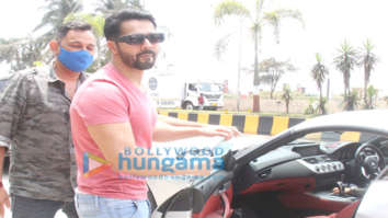 Photos: Varun Dhawan spotted in the city taking a car ride with Hakim’s Aalim