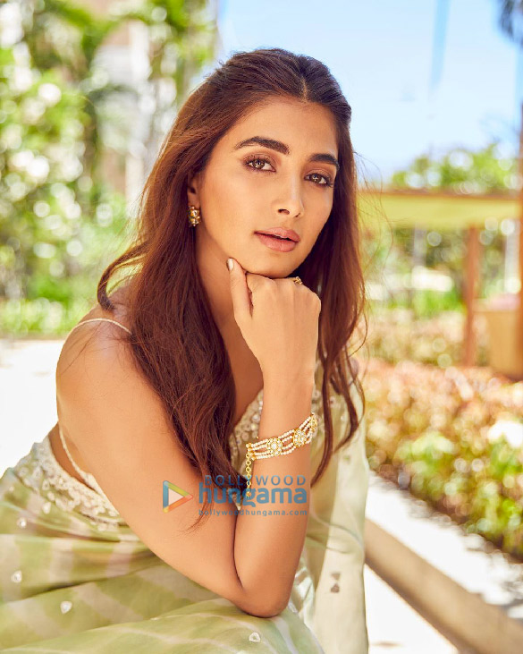 pooja hegde 00 5 2