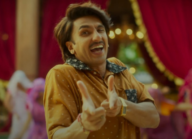 Ranveer Singh's self-choreography in Jayeshbhai Jordaar's first track ‘Firecracker’ is hilarious and addictive