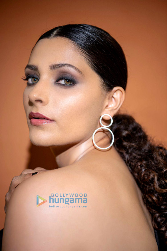 saiyami kher 1 7