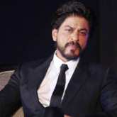Shah Rukh Khan meets ‘Desperately Seeking Shah Rukh’ author at Mannat, pens a handwritten note