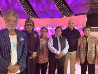 Shakti Kapoor celebrates his birthday with old friends Ranjeet, Dilip Joshi, Rakesh Bedi, Puneet Issar, and Asrani; fans call them ‘legends’