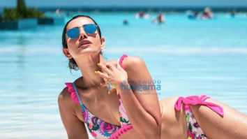 Celebrity Photo Of Sonnalli Seygall