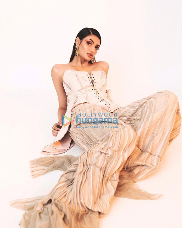 athiya shetty 3 10