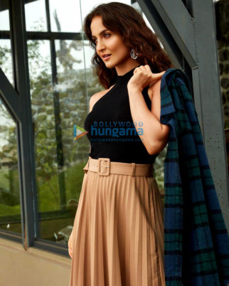 Celebrity Photos of Elli AvrRam