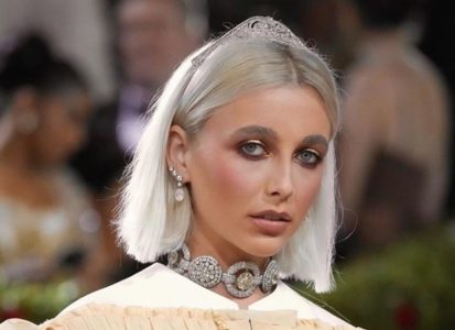 Netizens furious after Emma Chamberlain wears Indian King's lost diamond  choker at Met Gala 2022