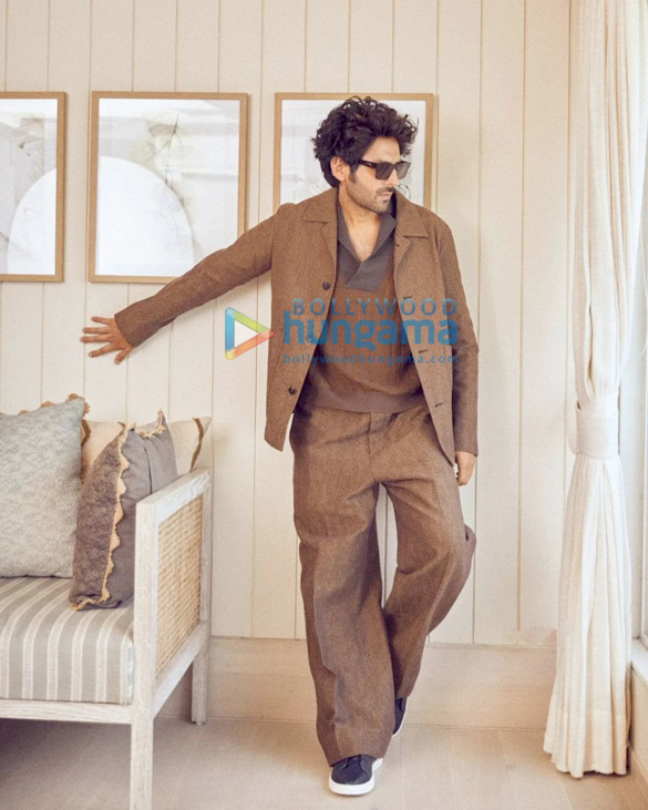kartik aaryan 2 24