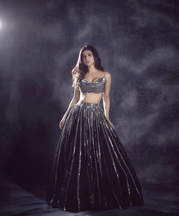 Mouni Roy oozes oodles of elegance in sparkly black lehenga by Rudraksh Dwivedi for Dance India Dance Li’l Masters