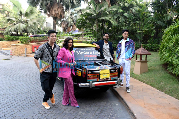photos arshad warsi chitrangda singh pratik gandhi and others snapped during the promotions of modern love mumbai 4
