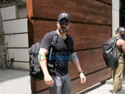 Photos: Emraan Hashmi spotted outside a gym in Khar