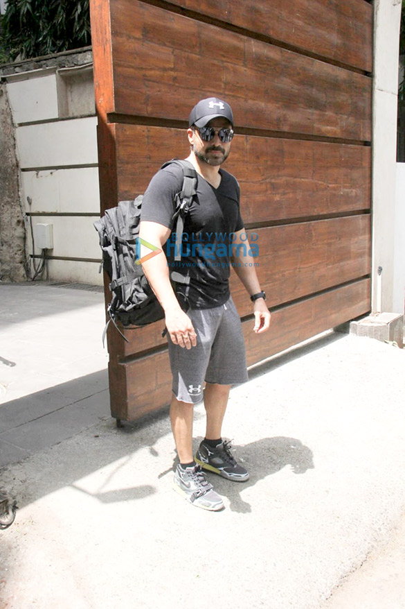 photos emraan hashmi spotted outside a gym in khar 3