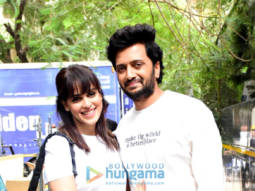 Photos: Genelia D’Souza and Riteish Deshmukh spotted at shoot location