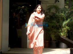 Photos: Janhvi Kapoor spotted outside a gym in Bandra
