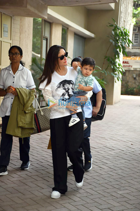 photos kareena kapoor khan and her son jeh ali khan spotted in bandra 3 2